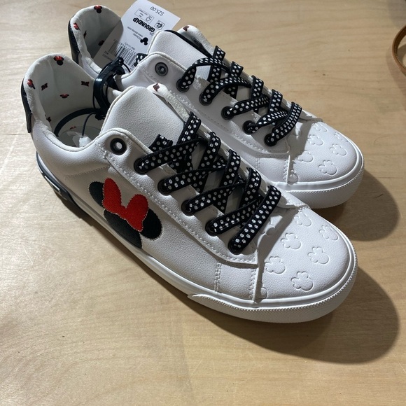 Disney Minnie Mouse Sneakers 6 1/2 - Picture 5 of 16